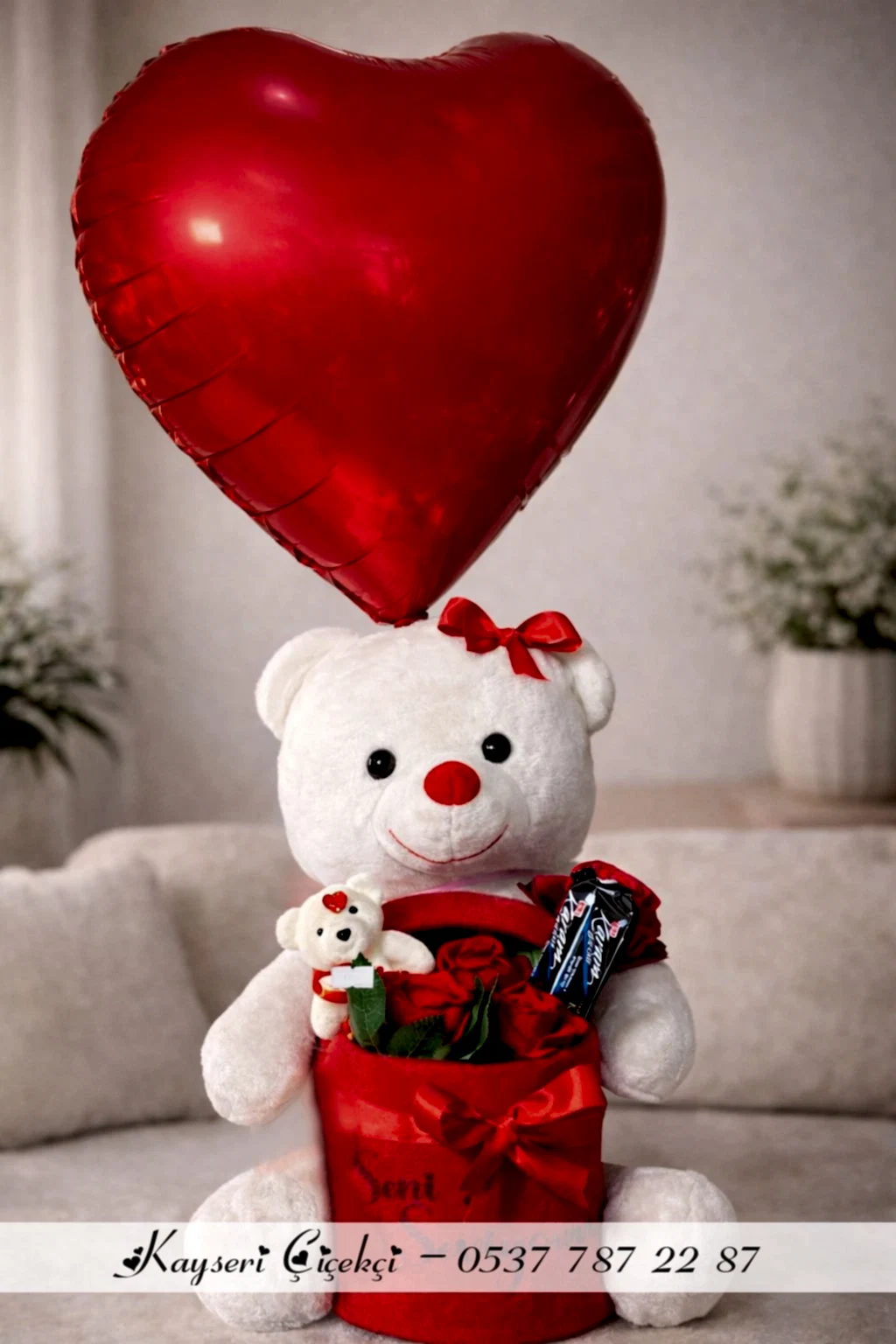 Peluş Kutulu Ayıcık Çikolata Yapay Gül (Uçan Balon Hediyeli)